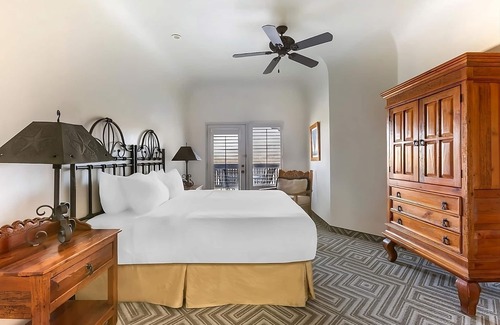 Cave Creek Hôtel | Cave Creek's Hidden Jewel! Swimming Pool, Free Parking, Full Kitchen!