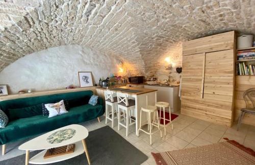 Pignan Appartement | Cave de charme 18ème siècle