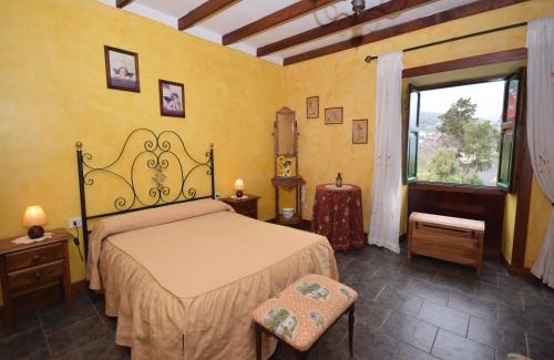 Montijos Maison | Cave House in Tenerife with Pool and Beach