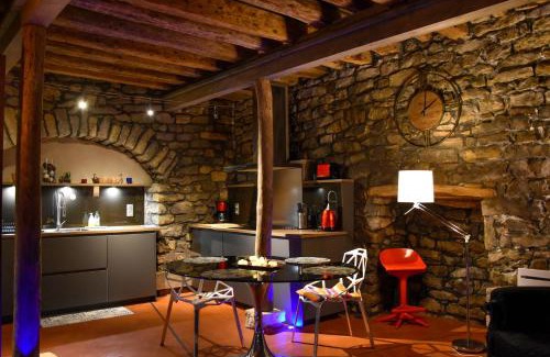 Arbois Appartement | Caveau Contemporain KV'O37