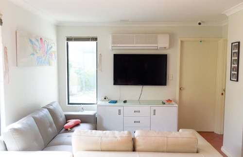 Beechboro Maison | Caversham B&B