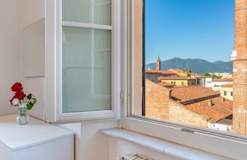 Pisa City Centre Appartement | -Cavour 8- 3 rooms with views - near the Tower