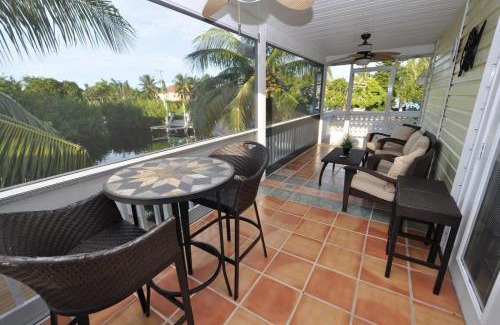 Breezeswept Beach Estates Maison | Cayman Cottage