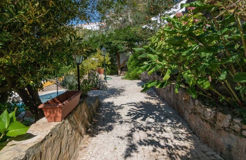 Sintra Appartement | Cazal da Saúde Suite W/ Pool by LovelyStay