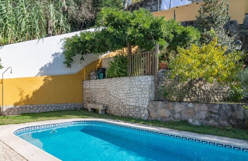 Sintra Appartement | Cazal da Saúde Suite W/ Pool by LovelyStay