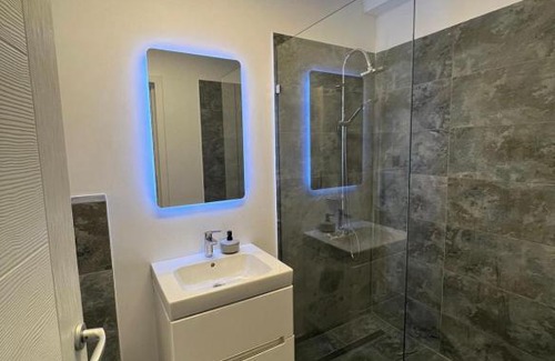 Floresti Appartement | Cazare Untold !