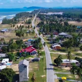Pantai Penarik Maison | CC Roomstay Kampung Mangkuk, Terengganu