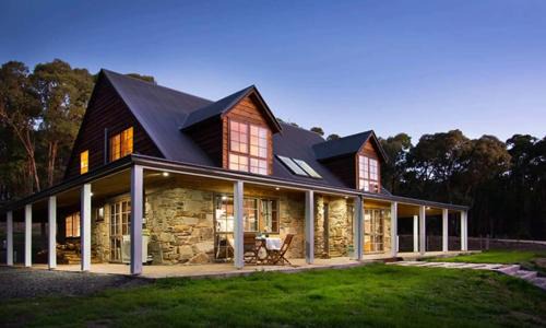 Porcupine Ridge Maison | Cedar and Stone - Daylesford Region