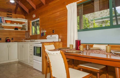 Tairua Cottage | Cedar Cottage - Maison de vacances Tairua