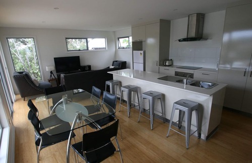 Blackmans Bay Maison | Cedar Cottages Blackmans Bay - Pays Suite