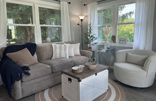 Clayton Maison | Cedar Cove a Cozy 2-bedroom mobile home in lovely Clayton DE with AC, WiFi