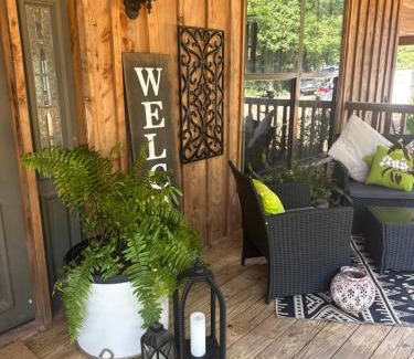 Gallion Maison | Cedar cross cabin
