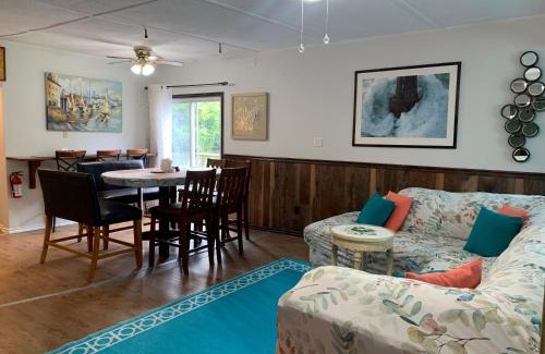 Kingsville Maison | Cedar Island Xanadu