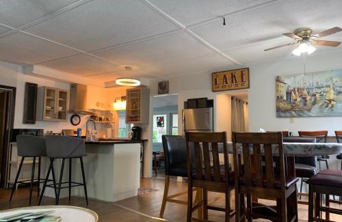 Kingsville Maison | Cedar Island Xanadu