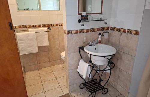 Robertson Maison | Cedar Lodge Guest House