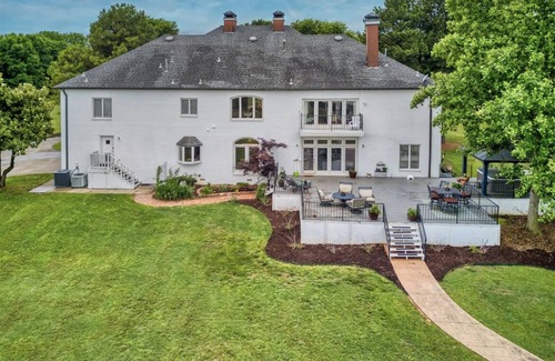 Broken Arrow Maison | Cedar Ridge Mansion