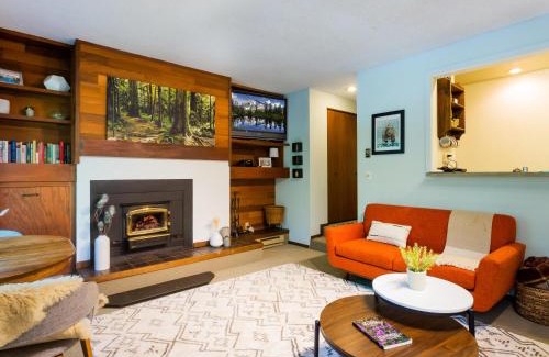 Deming Maison | Cedar Suite at Snowater
