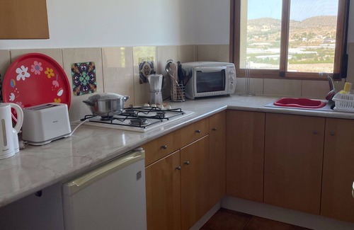 Cehegin Villa | CEHEGIN-POOL-A/CON-WIFI-SLEEPS 10-GAMES ROOM-FREE PARKING-BBQ