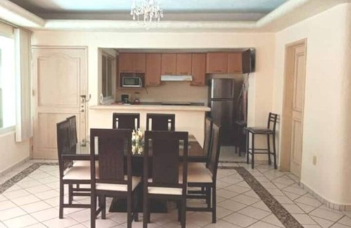 Farallon Appartement | Celebrate in Acapulco Christmas and New Year's Eve 2024 new apartment with pool, spacious, centrally located!