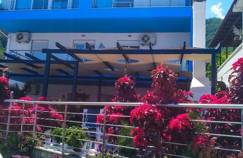 Chrisi Akti Appartement | Celeste Deluxe Apartments