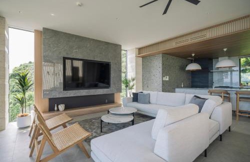 Azama Appartement | CELEVI Nanjo セレビィ 南城
