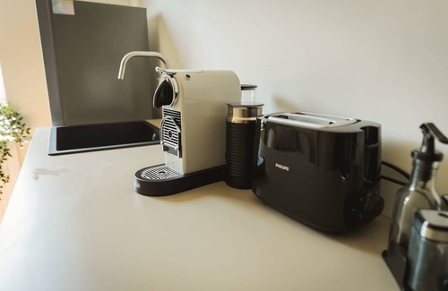 Celle Appartement | Celle Apartment - Stylish 2-Bedroom Retreat with Designer Furnishings!
