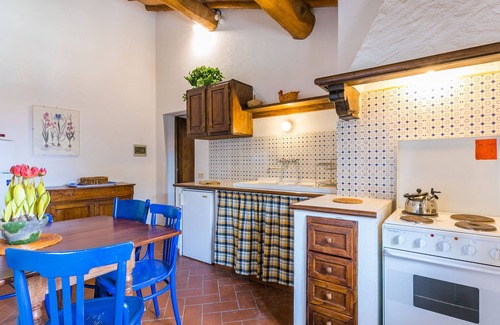 Castellina in Chianti Appartement | Cellole - Torretta (CTC153) by Interhome