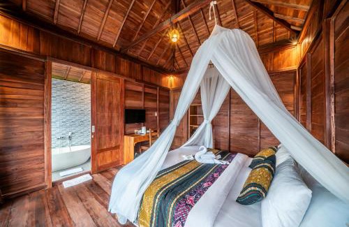 Wisma Kerta Cabine | Cemara Green Hill By Samhita Bali
