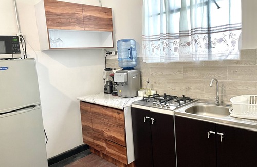 San Pablo de Los Frailes Appartement | Central Spacious, Clean Apartment 4-6 family & pet, Ideal for Family or Groups