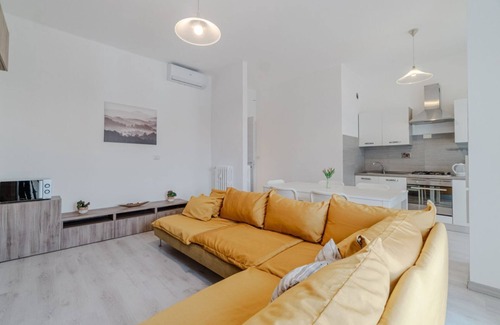 Cenisia Appartement | Cenisia Roomy Apt x6- w/Balcony