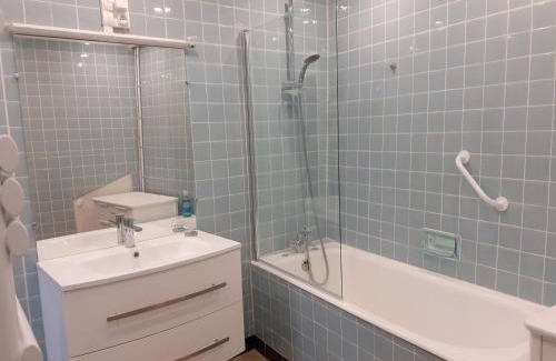 Villers-sur-Fere Maison | CENT UN.