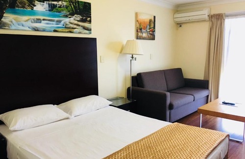 Oxley Hôtel | Centenary Motor Inn