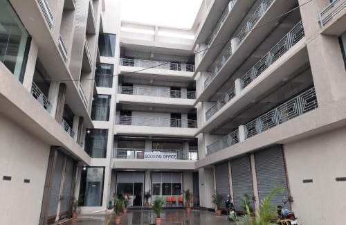Ahmedabad Appartement | Center one Arcade and Fortune industrial Park