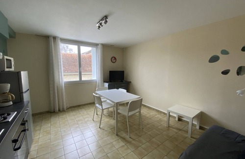 La Roche-Posay Appartement | Appartement moderne T2 avec Wi-Fi en centre-ville, à proximité des Thermes de La Roche-Posay