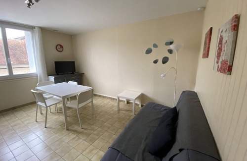 La Roche-Posay Appartement | Appartement moderne T2 avec Wi-Fi en centre-ville, à proximité des Thermes de La Roche-Posay