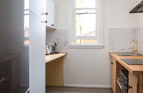 Strathfield Appartement | Appartement ensoleillé avec parking privé