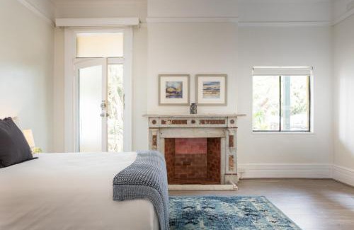Strathfield Appartement | Central 2-Bed Apartment with Private Parking