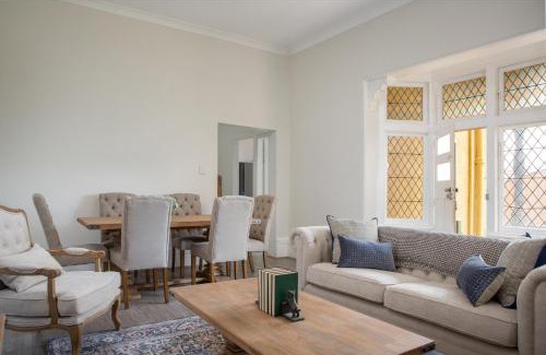 Strathfield Appartement | Central 2-Bed Apartment with Private Parking
