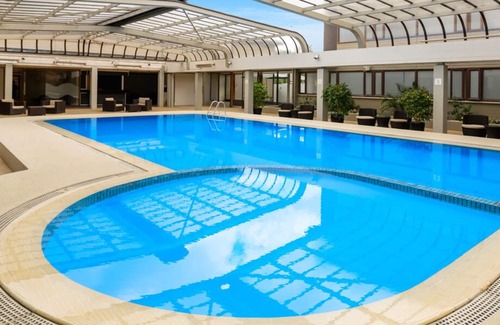 Rotorua Maison | Maison centrale de 3 chambres, piscines WIFI ++ gratuites, piscine et salle de gym