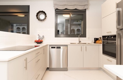 Mamilla Appartement | Abba even 14-Appartement-Appartement-Douche-Terrasse