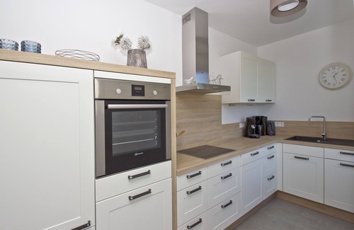 Gohren Appartement | Central apartment with balcony, use of swimming pool and sauna - Villa Anni FeWo 05
