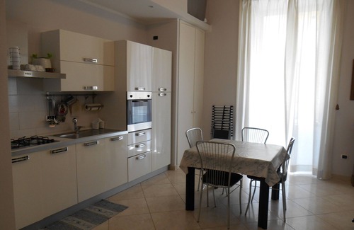 Chiaia Maison | Central Apartment 100 m from the sea "MERGELLINA"