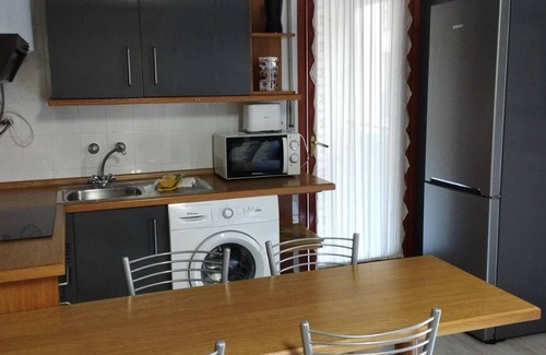Jaca Appartement | Charmant T3 en Plein Centre de Jaca - 4 Pers, Parking Inclus