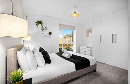 Bordesley Appartement | Central Apartment - Gated Access - Secure Parking 16SL