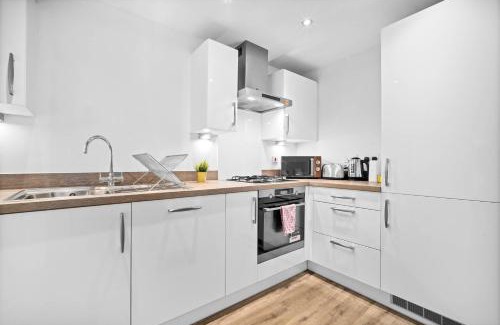 Bordesley Appartement | Central Apartment - Gated Access - Secure Parking 16SL