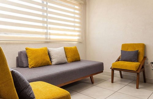 La Perla Appartement | Central apartment near IMSS, H. Civil and CUCS