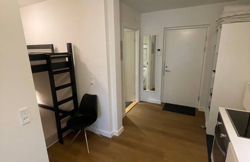 Midtbyen Appartement | Small Central Apartment with Balcony and Shared Panorama Rooftop