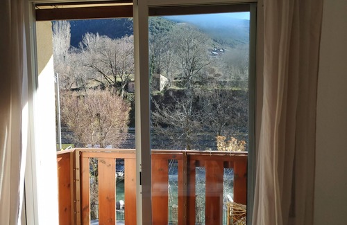 Sort Copropriété | Appartement central avec vue sur la rivière