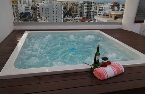 Bella Vista Appartement | Central Apt W/Balcony -5 minute to Blue Mall/supermarket
