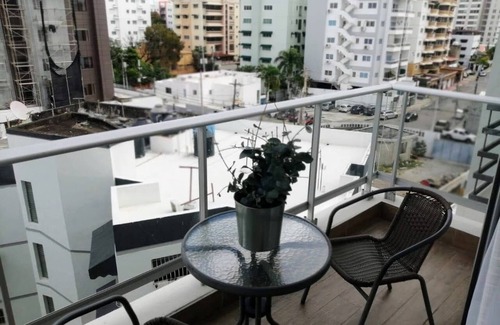Bella Vista Appartement | Central Apt W/Balcony -5 minute to Blue Mall/supermarket